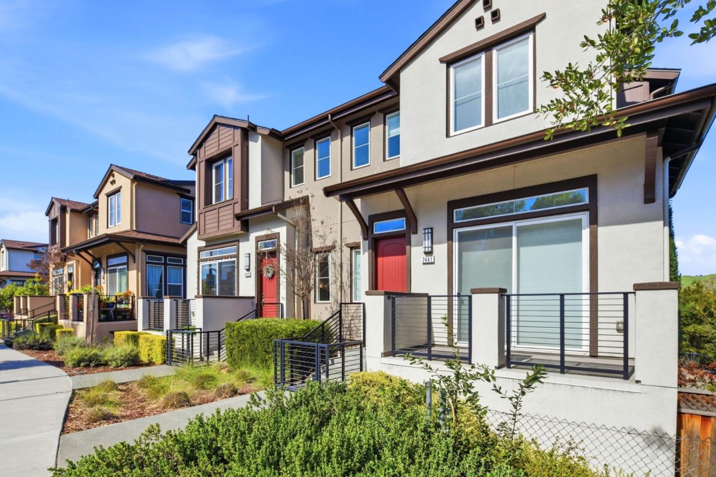 Detail Gallery Image 3 of 48 For 2449 Washington Blvd, Fremont,  CA 94539 - 4 Beds | 3/1 Baths