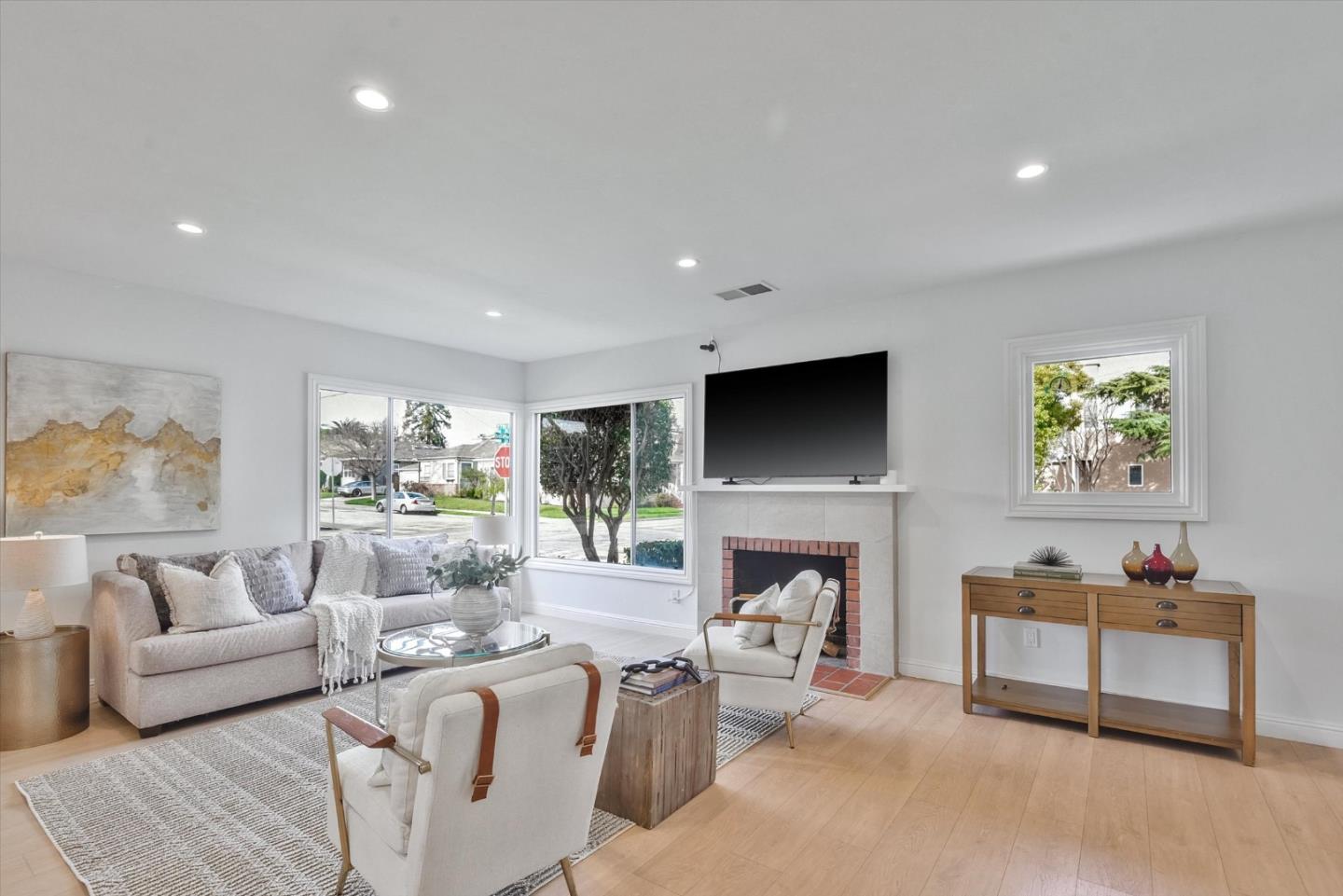 Detail Gallery Image 11 of 57 For 343 27th Ave, San Mateo,  CA 94403 - 4 Beds | 2 Baths