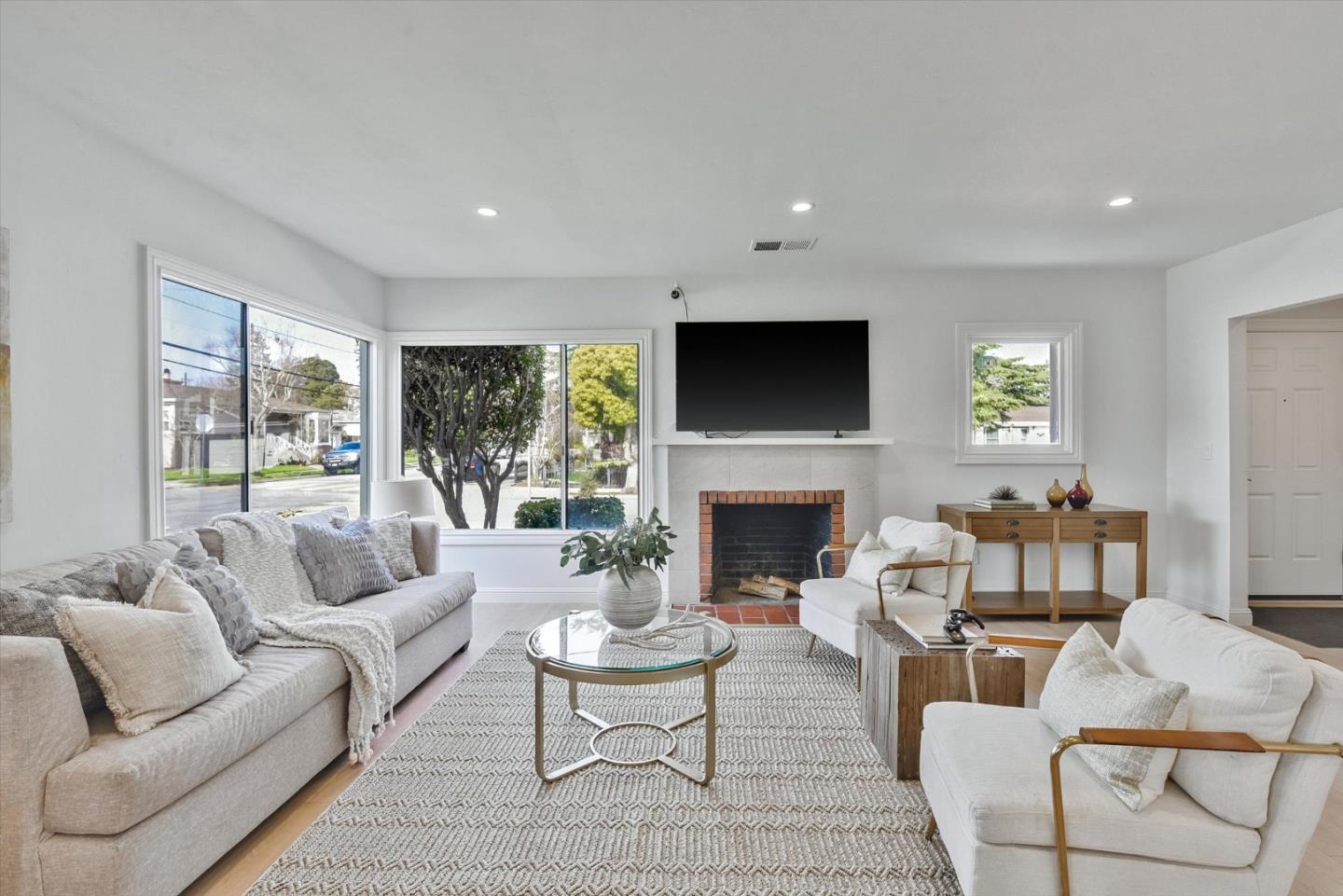 Detail Gallery Image 12 of 57 For 343 27th Ave, San Mateo,  CA 94403 - 4 Beds | 2 Baths