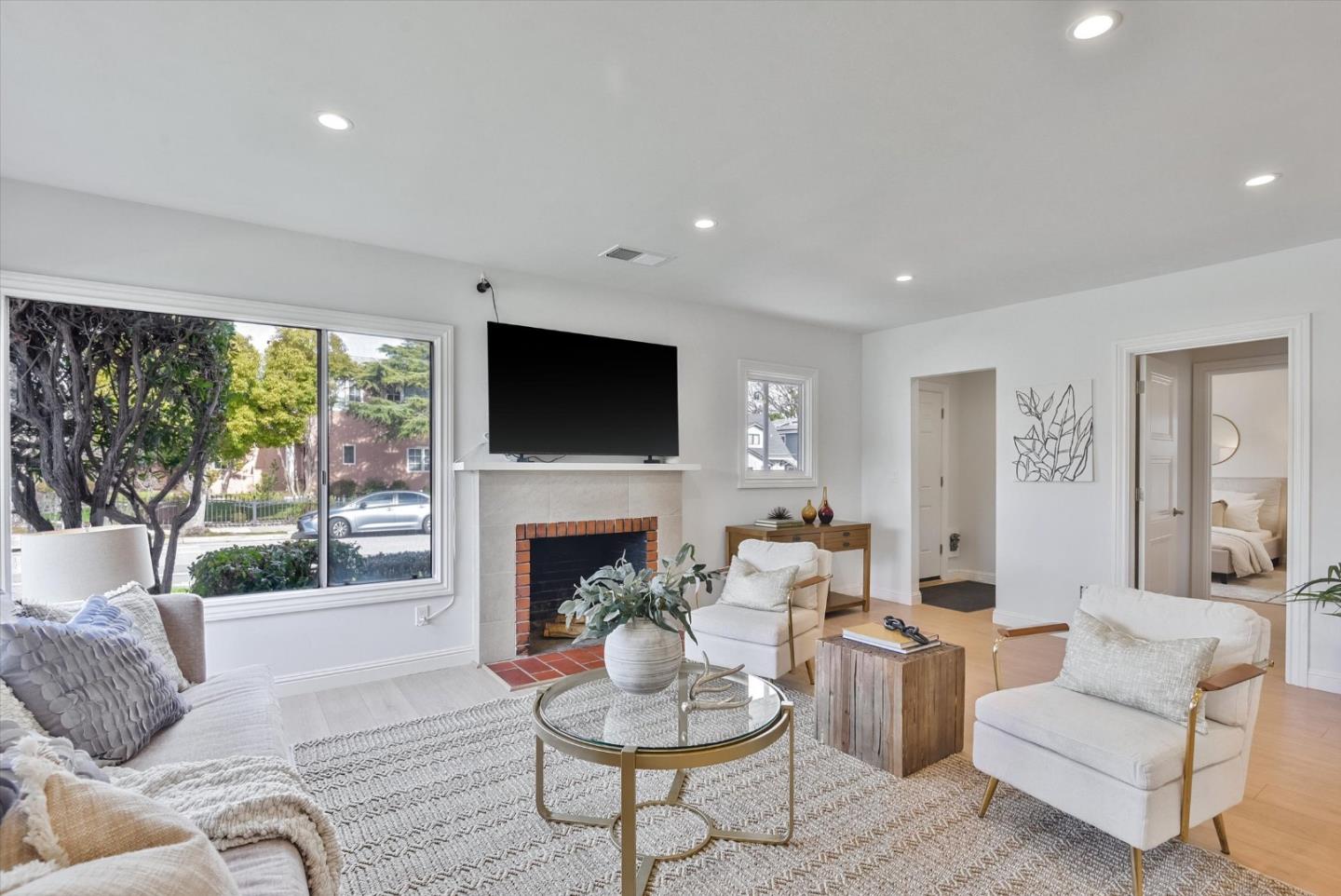 Detail Gallery Image 13 of 57 For 343 27th Ave, San Mateo,  CA 94403 - 4 Beds | 2 Baths