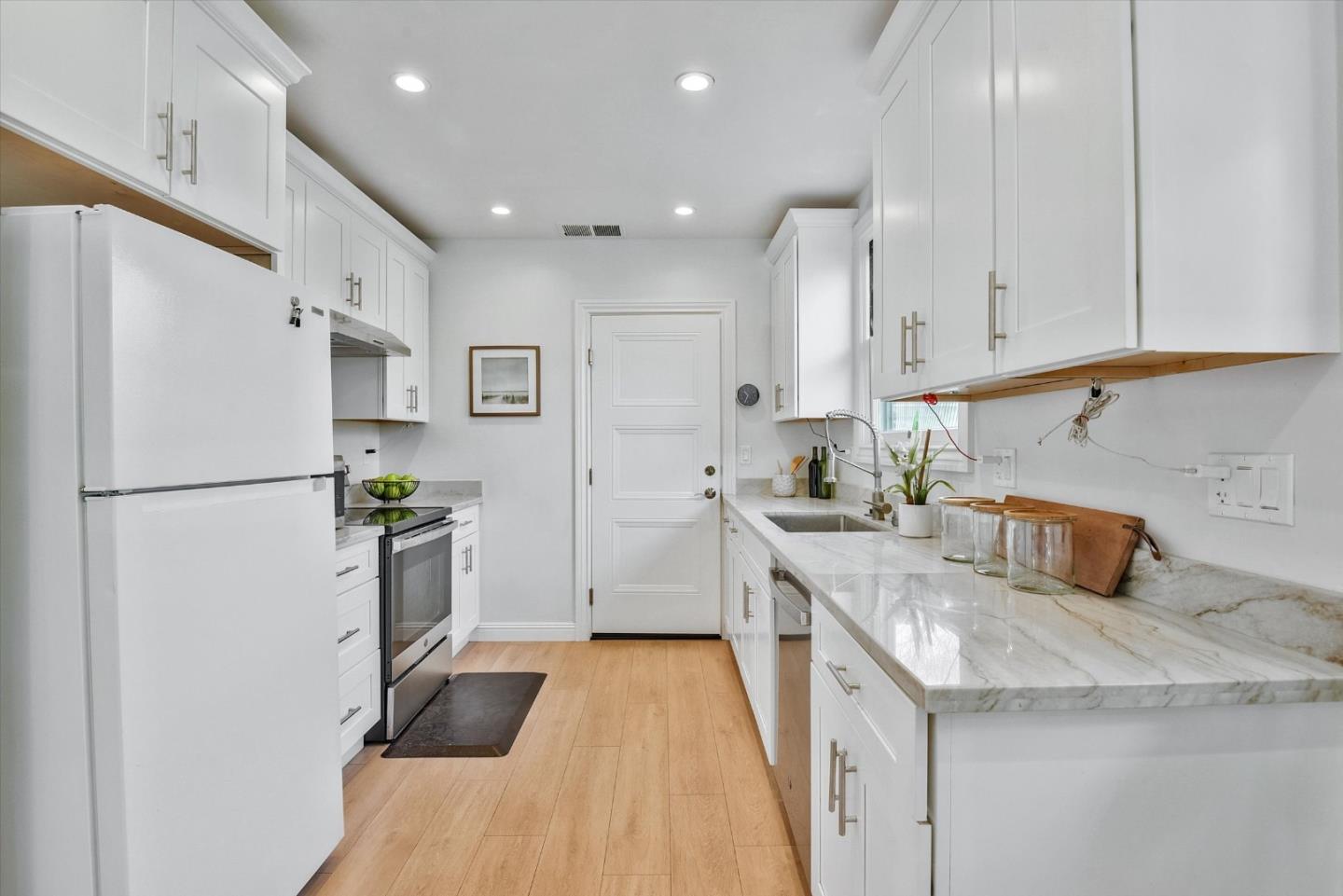 Detail Gallery Image 23 of 57 For 343 27th Ave, San Mateo,  CA 94403 - 4 Beds | 2 Baths