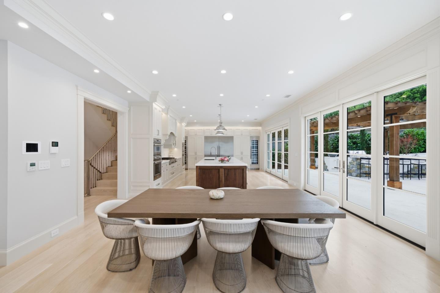 Detail Gallery Image 16 of 93 For 830 Bromfield Rd, San Mateo,  CA 94402 - 4 Beds | 4/2 Baths