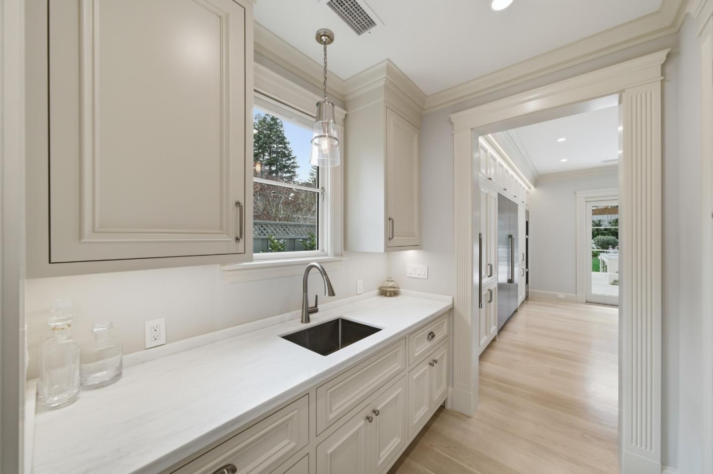 Detail Gallery Image 24 of 93 For 830 Bromfield Rd, San Mateo,  CA 94402 - 4 Beds | 4/2 Baths