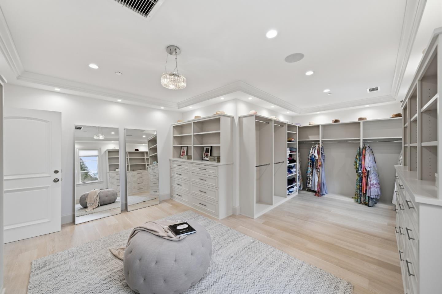 Detail Gallery Image 38 of 93 For 830 Bromfield Rd, San Mateo,  CA 94402 - 4 Beds | 4/2 Baths