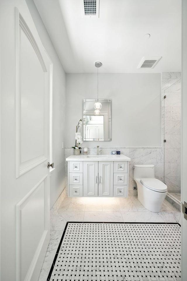 Detail Gallery Image 48 of 93 For 830 Bromfield Rd, San Mateo,  CA 94402 - 4 Beds | 4/2 Baths