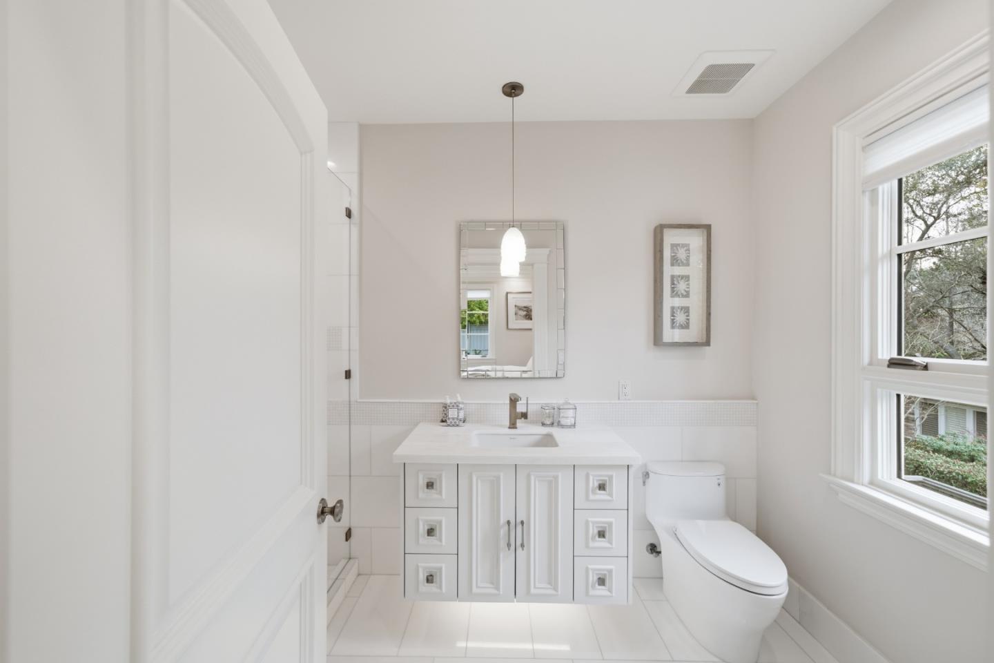 Detail Gallery Image 52 of 93 For 830 Bromfield Rd, San Mateo,  CA 94402 - 4 Beds | 4/2 Baths