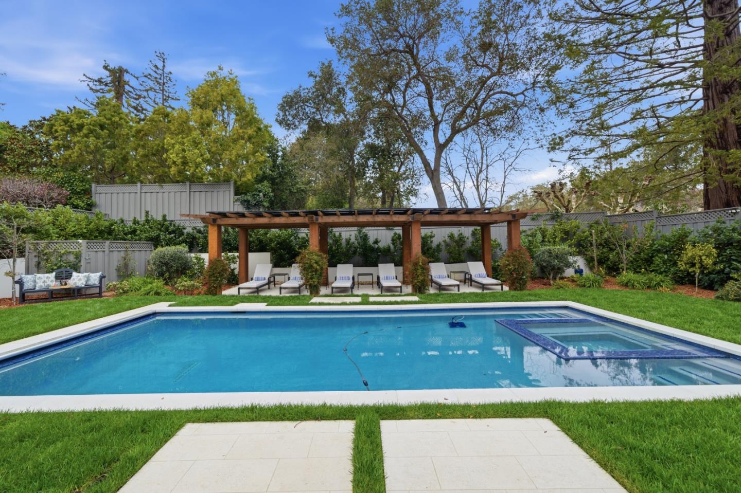 Detail Gallery Image 65 of 93 For 830 Bromfield Rd, San Mateo,  CA 94402 - 4 Beds | 4/2 Baths