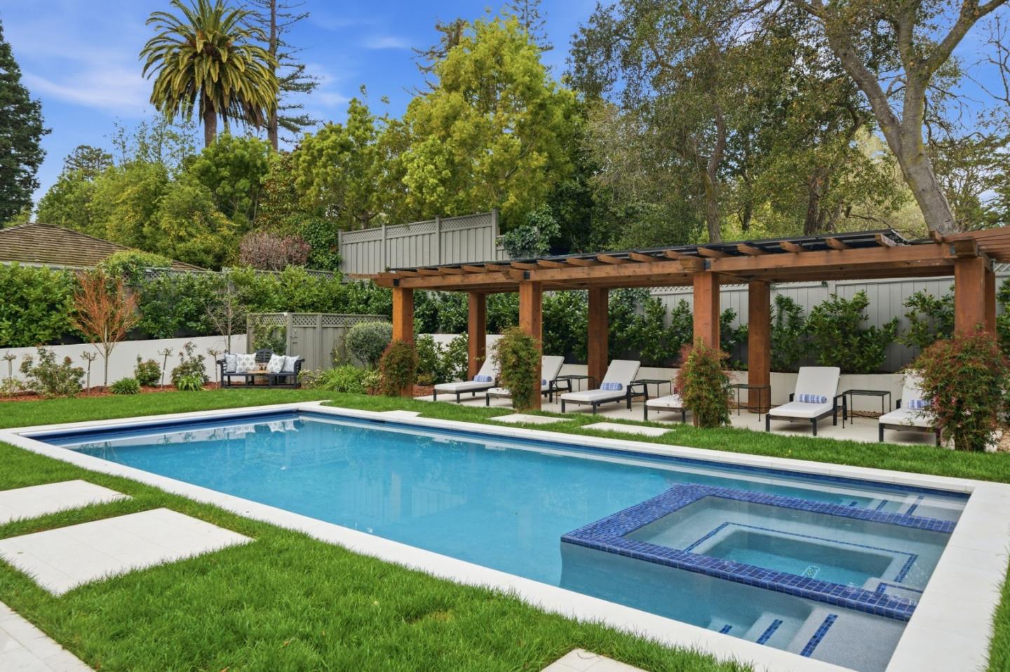 Detail Gallery Image 67 of 93 For 830 Bromfield Rd, San Mateo,  CA 94402 - 4 Beds | 4/2 Baths