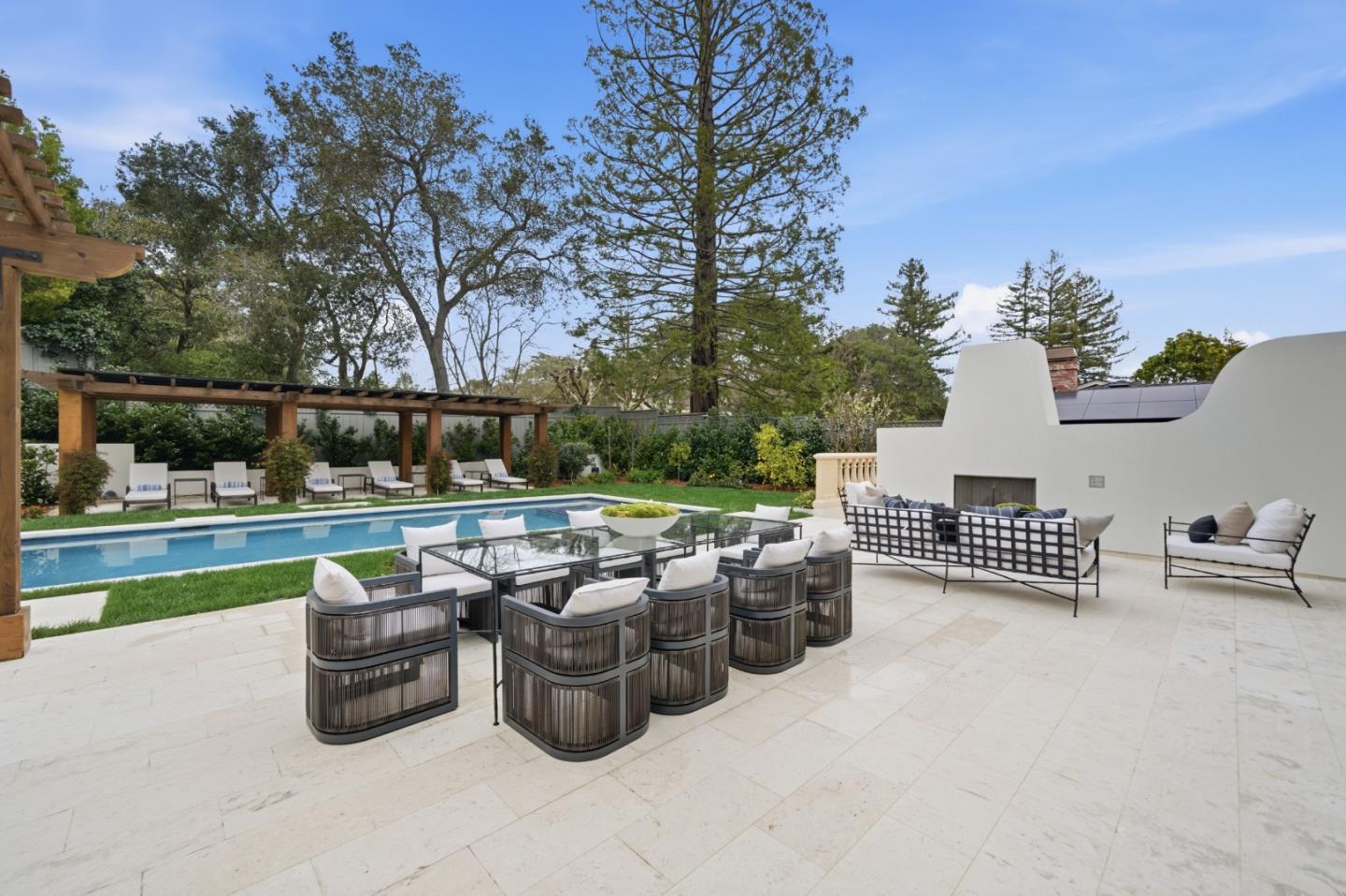 Detail Gallery Image 68 of 93 For 830 Bromfield Rd, San Mateo,  CA 94402 - 4 Beds | 4/2 Baths