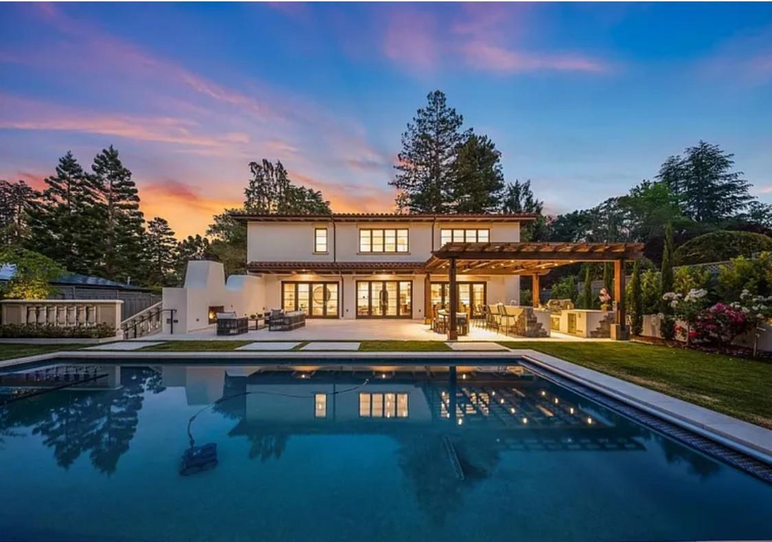 Detail Gallery Image 78 of 93 For 830 Bromfield Rd, San Mateo,  CA 94402 - 4 Beds | 4/2 Baths