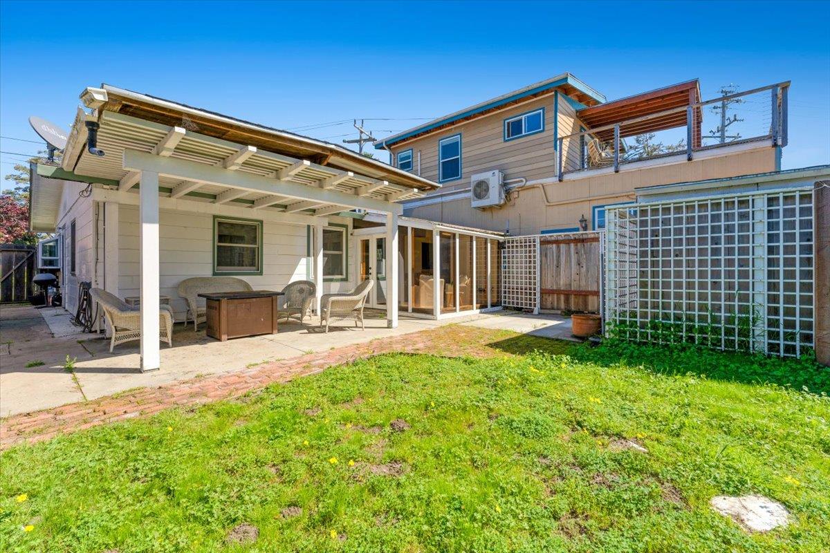 Detail Gallery Image 23 of 41 For 501 Pine Street, Aptos,  CA 95003 - 3 Beds | 3 Baths