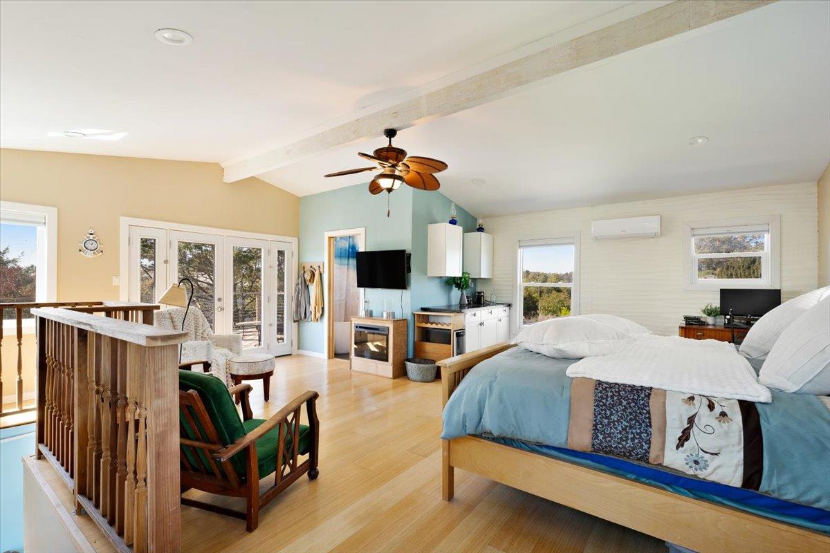 Detail Gallery Image 25 of 41 For 501 Pine Street, Aptos,  CA 95003 - 3 Beds | 3 Baths