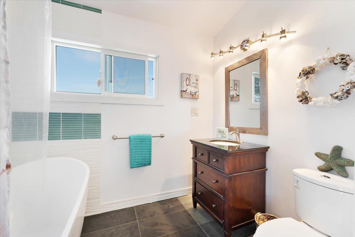 Detail Gallery Image 28 of 41 For 501 Pine Street, Aptos,  CA 95003 - 3 Beds | 3 Baths