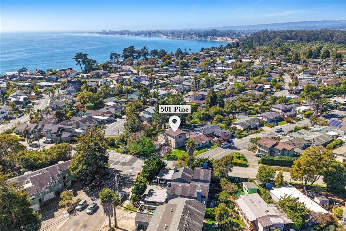 Detail Gallery Image 34 of 41 For 501 Pine Street, Aptos,  CA 95003 - 3 Beds | 3 Baths