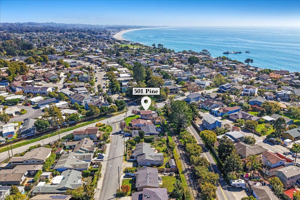 Detail Gallery Image 36 of 41 For 501 Pine Street, Aptos,  CA 95003 - 3 Beds | 3 Baths