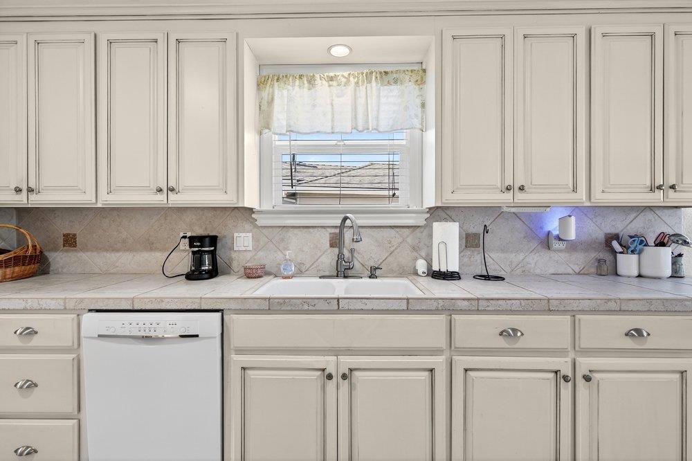 Detail Gallery Image 13 of 38 For 14 San Juan Dr, Salinas,  CA 93901 - 2 Beds | 2 Baths