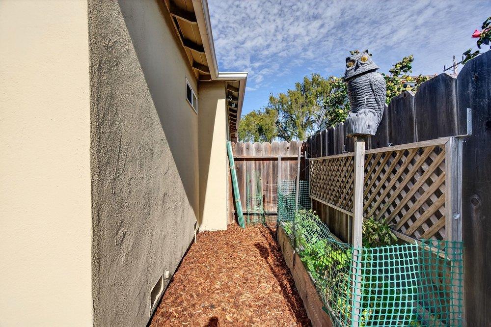 Detail Gallery Image 27 of 38 For 14 San Juan Dr, Salinas,  CA 93901 - 2 Beds | 2 Baths