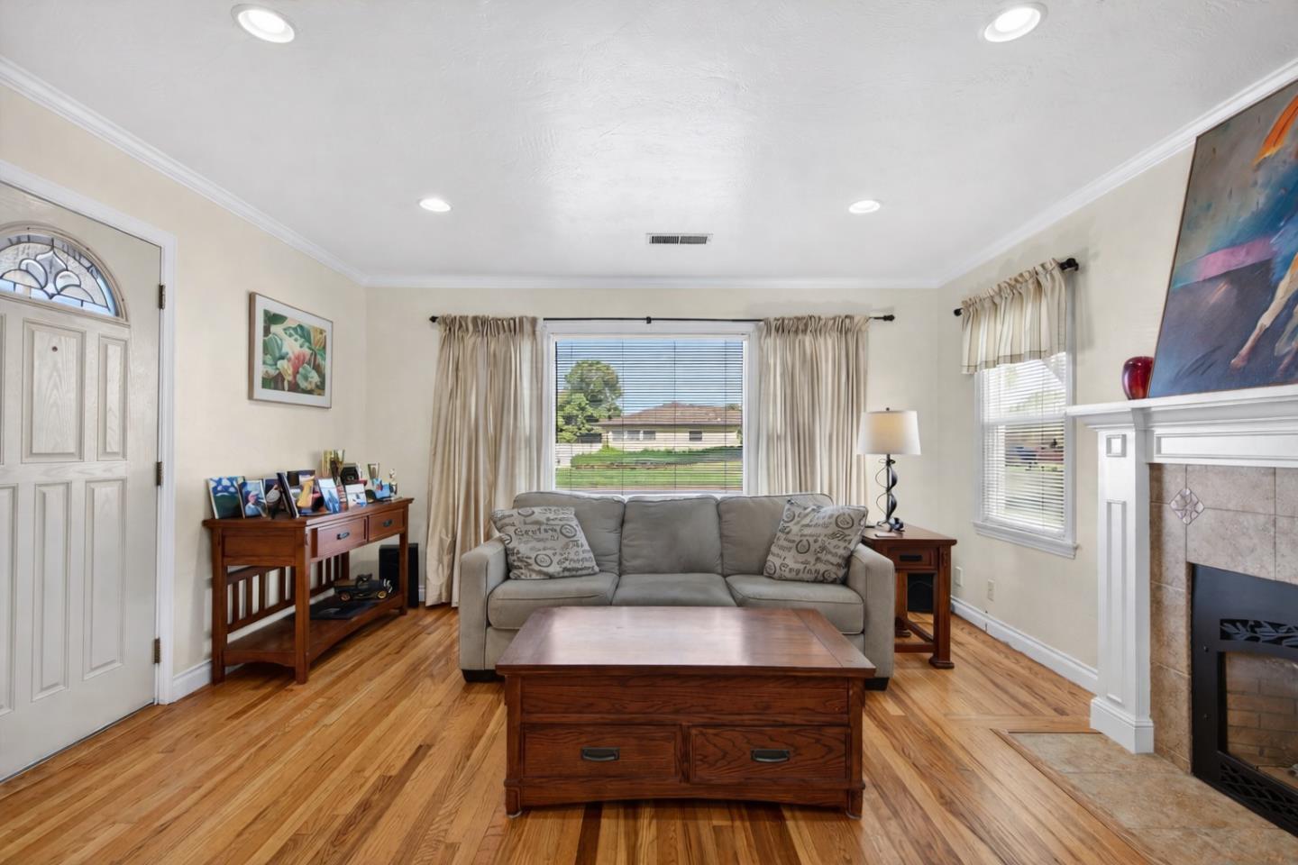 Detail Gallery Image 6 of 38 For 14 San Juan Dr, Salinas,  CA 93901 - 2 Beds | 2 Baths