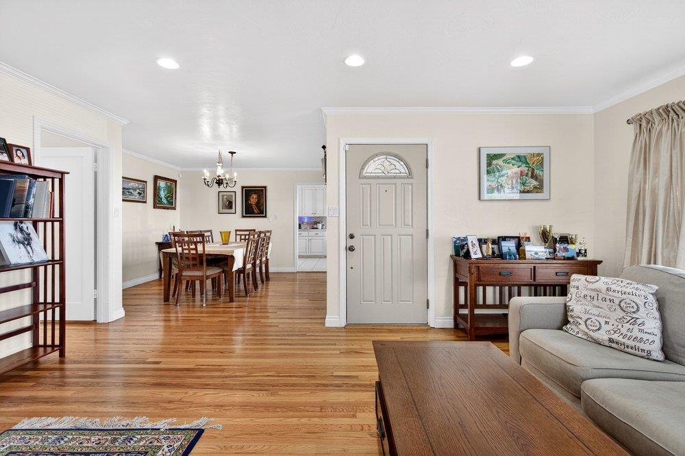 Detail Gallery Image 7 of 38 For 14 San Juan Dr, Salinas,  CA 93901 - 2 Beds | 2 Baths