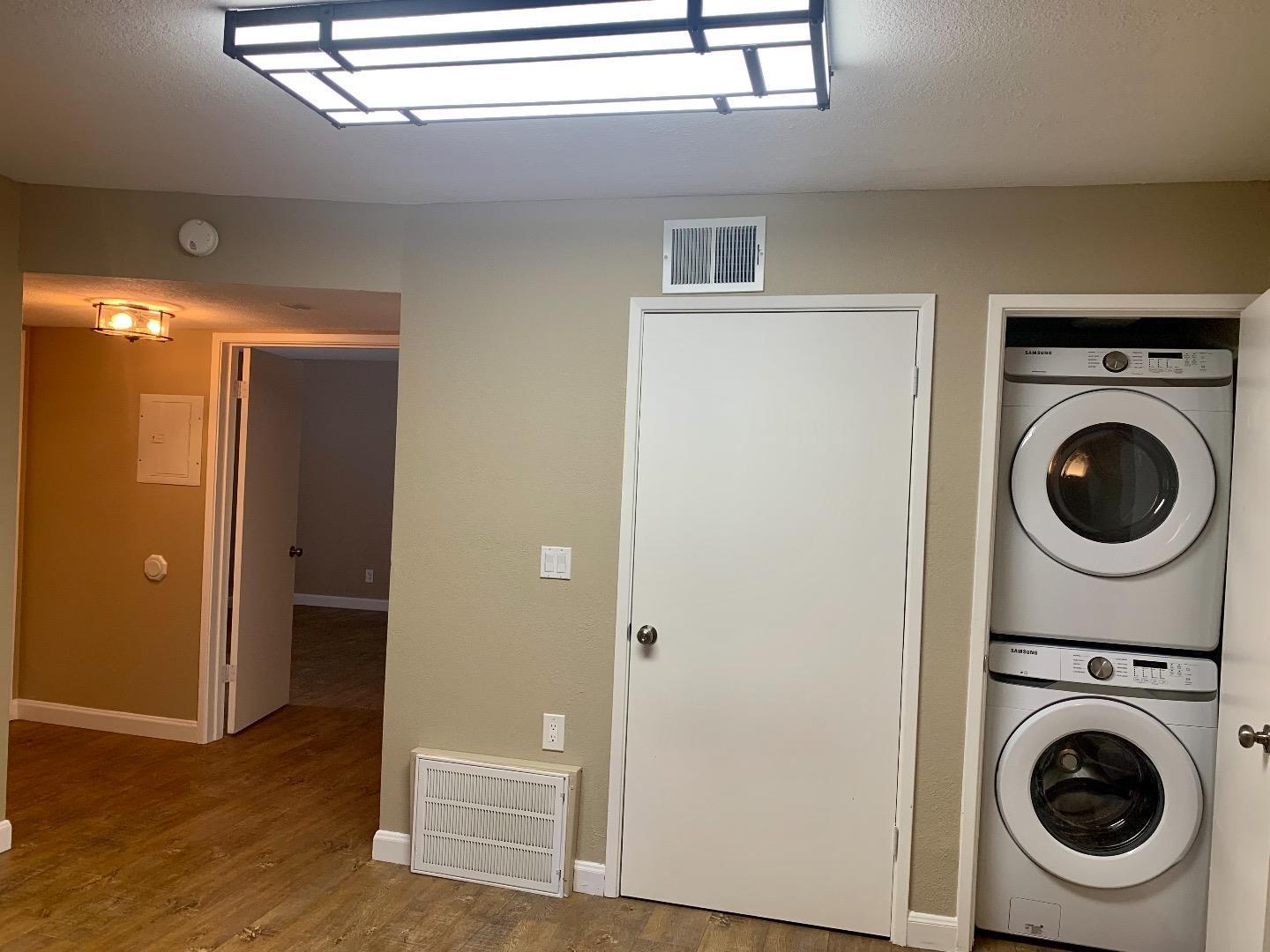 Detail Gallery Image 4 of 15 For 5412 Makati Cir, San Jose,  CA 95123 - 1 Beds | 1 Baths