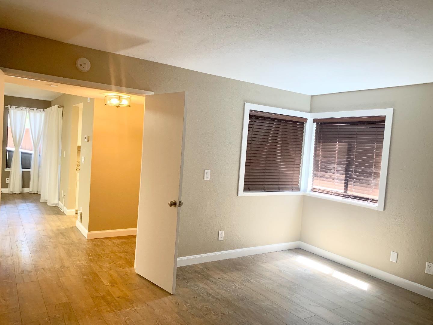 Detail Gallery Image 5 of 15 For 5412 Makati Cir, San Jose,  CA 95123 - 1 Beds | 1 Baths