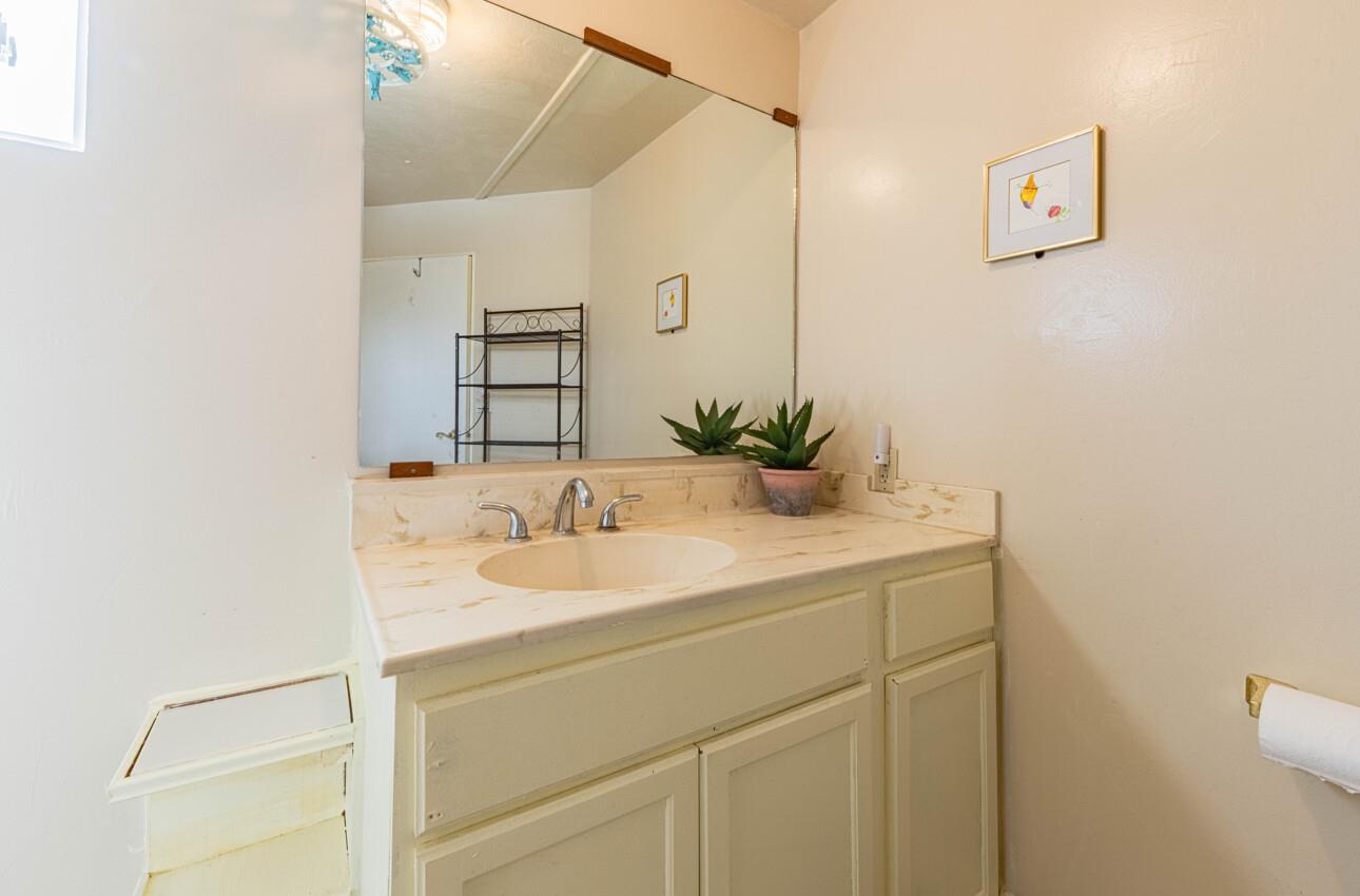 Detail Gallery Image 16 of 22 For 55 San Juan Grade Rd #79,  Salinas,  CA 93906 - 2 Beds | 2 Baths
