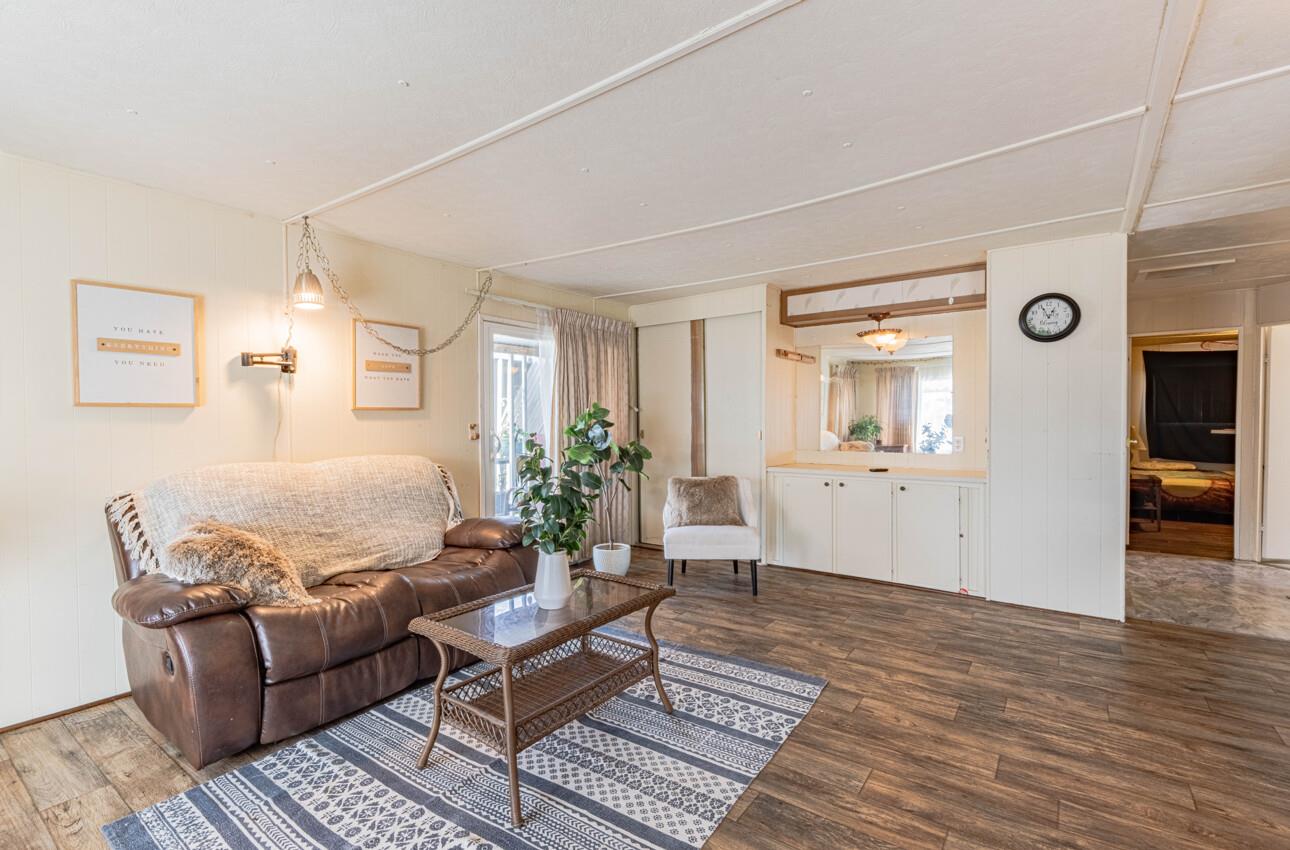 Detail Gallery Image 4 of 22 For 55 San Juan Grade Rd #79,  Salinas,  CA 93906 - 2 Beds | 2 Baths