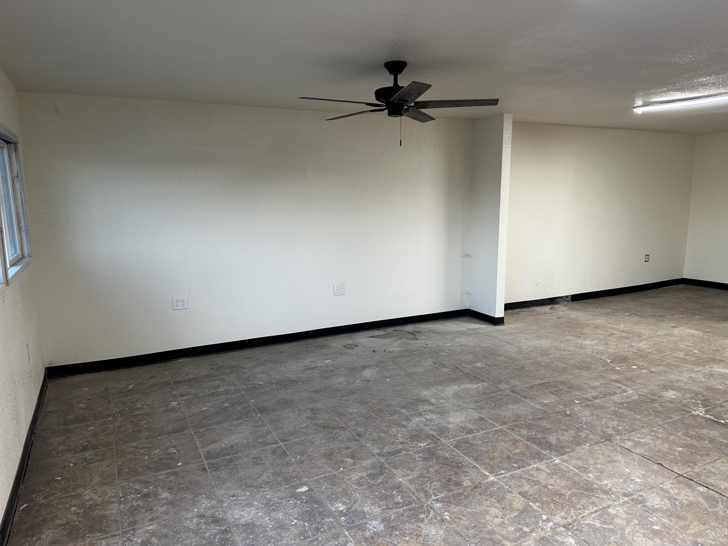 Detail Gallery Image 9 of 18 For 20860 Avenue 18 1/2 Ave #20886,  Madera,  CA 93637 - – Beds | – Baths