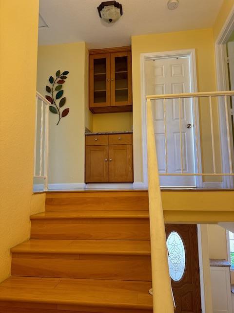 Detail Gallery Image 7 of 17 For 2506 Home Crest Dr, San Jose,  CA 95148 - 3 Beds | 2/1 Baths