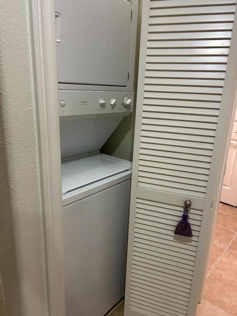 Detail Gallery Image 11 of 13 For 633 Elm St #111,  San Carlos,  CA 94070 - 1 Beds | 1 Baths