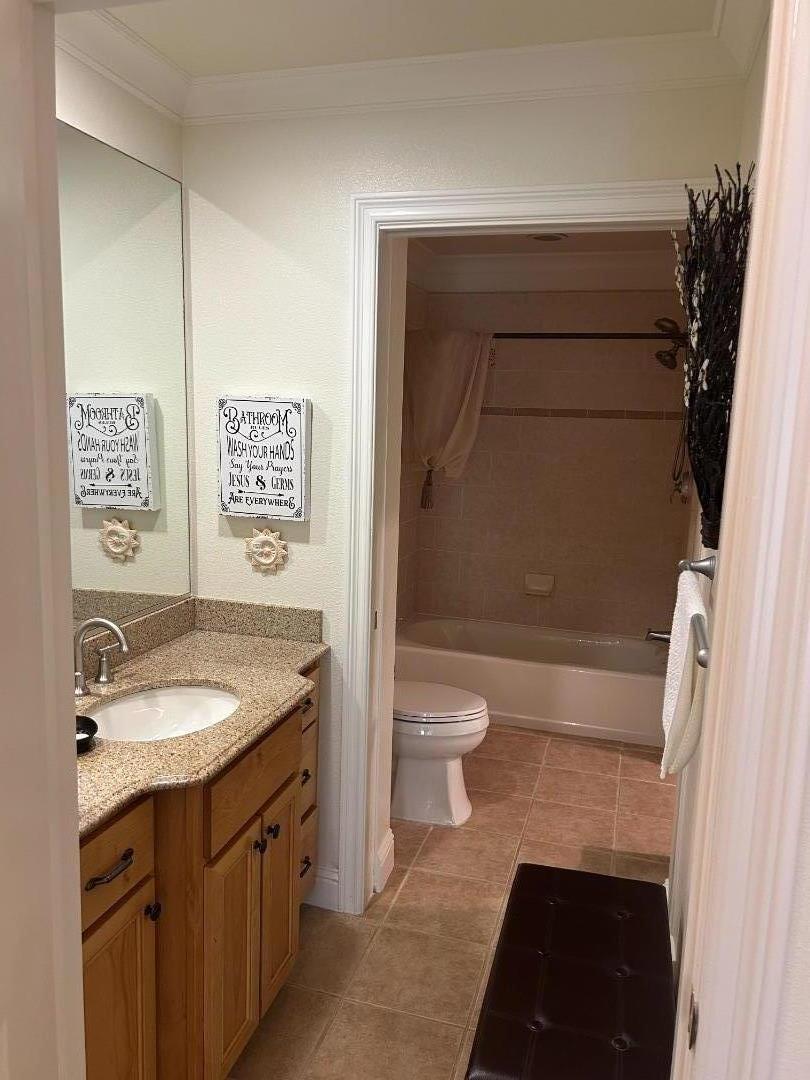 Detail Gallery Image 8 of 13 For 633 Elm St #111,  San Carlos,  CA 94070 - 1 Beds | 1 Baths