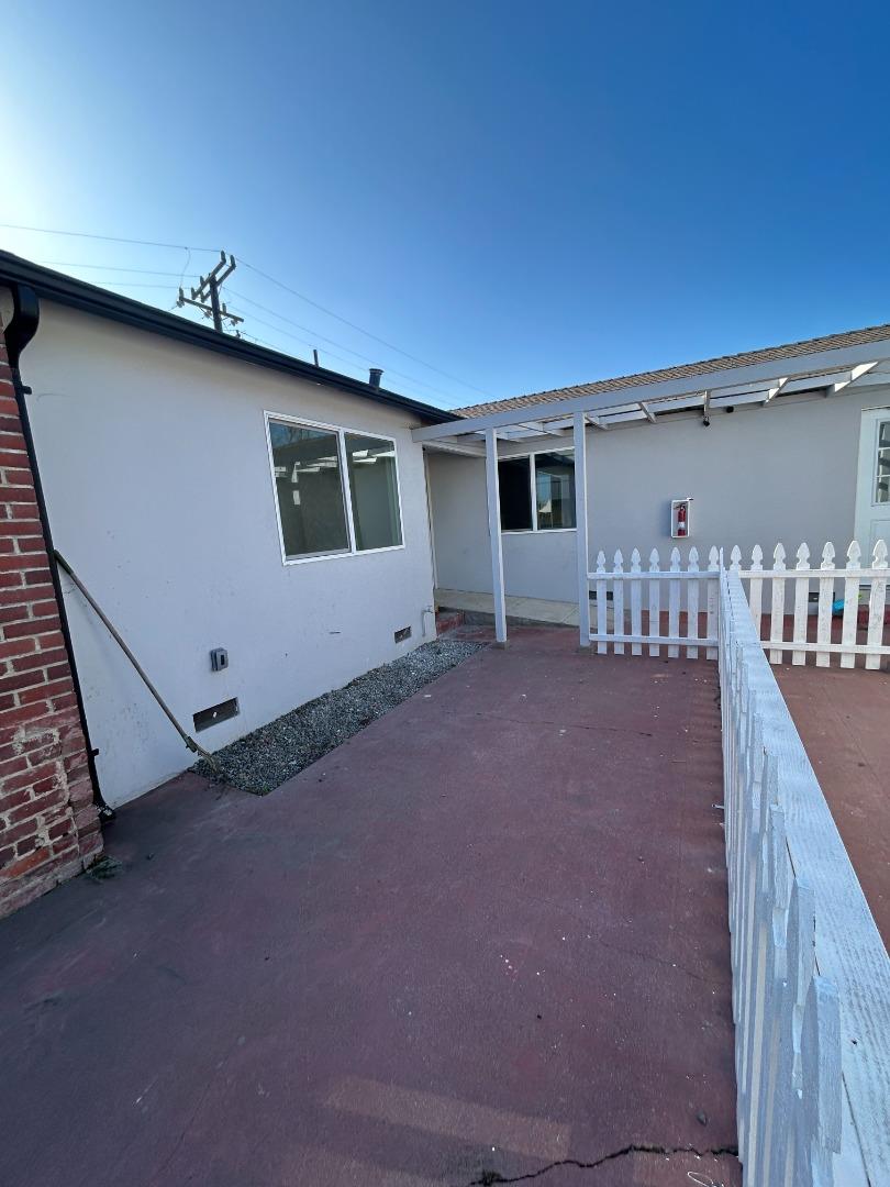 Detail Gallery Image 8 of 8 For Address Not Disclosed, Salinas,  CA 93901 - 2 Beds | 1 Baths