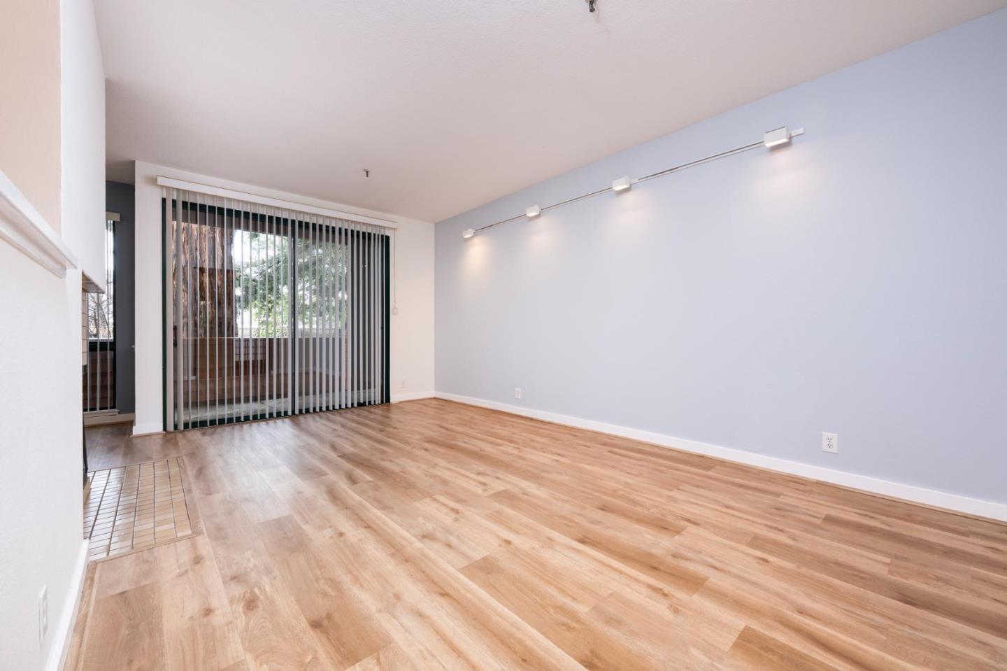 Detail Gallery Image 4 of 25 For 4250 El Camino Real #C123,  Palo Alto,  CA 94306 - 2 Beds | 1 Baths