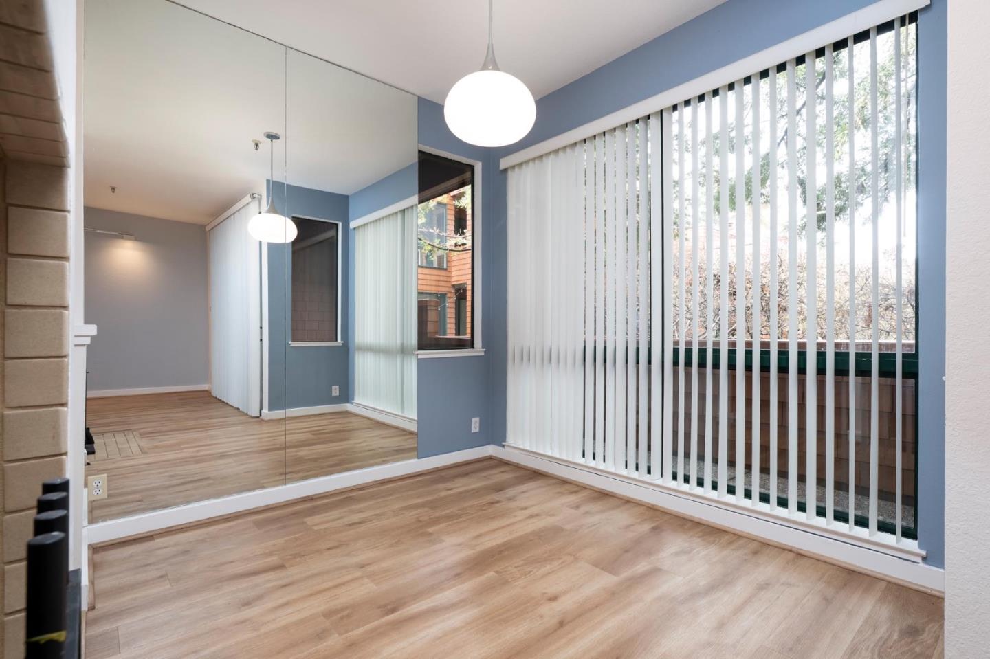 Detail Gallery Image 8 of 25 For 4250 El Camino Real #C123,  Palo Alto,  CA 94306 - 2 Beds | 1 Baths