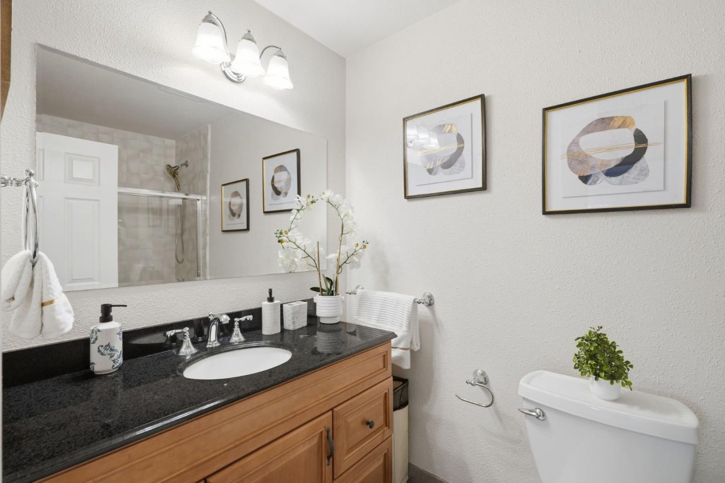 Detail Gallery Image 14 of 55 For 211 Beegum Way, San Jose,  CA 95123 - 6 Beds | 4 Baths