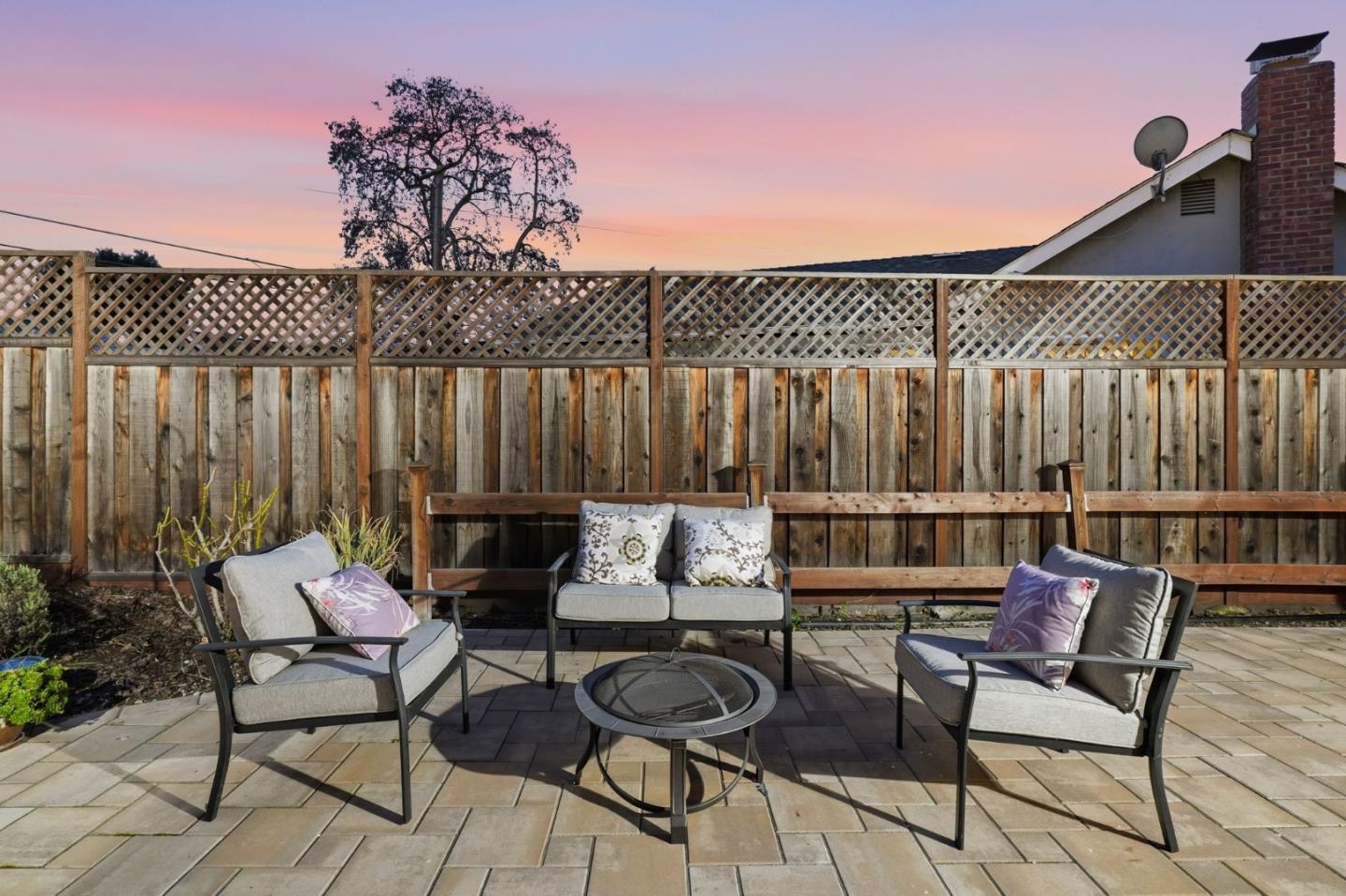 Detail Gallery Image 22 of 55 For 211 Beegum Way, San Jose,  CA 95123 - 6 Beds | 4 Baths