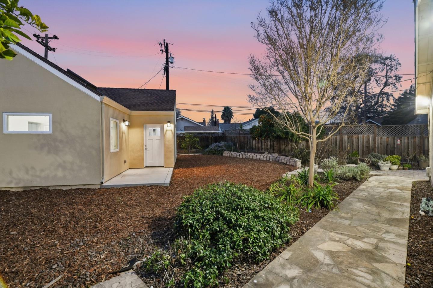 Detail Gallery Image 25 of 55 For 211 Beegum Way, San Jose,  CA 95123 - 6 Beds | 4 Baths