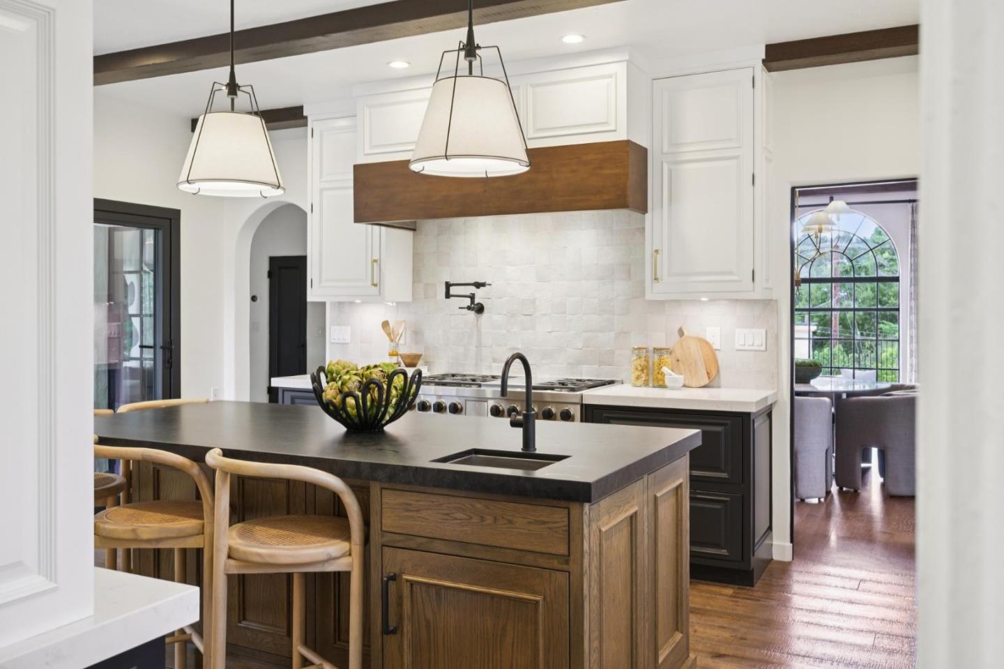 Detail Gallery Image 36 of 99 For 414 Edgewood Rd, San Mateo,  CA 94402 - 4 Beds | 4/1 Baths