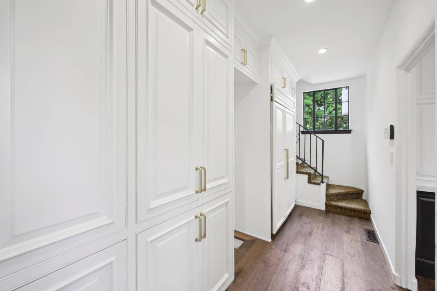 Detail Gallery Image 37 of 99 For 414 Edgewood Rd, San Mateo,  CA 94402 - 4 Beds | 4/1 Baths