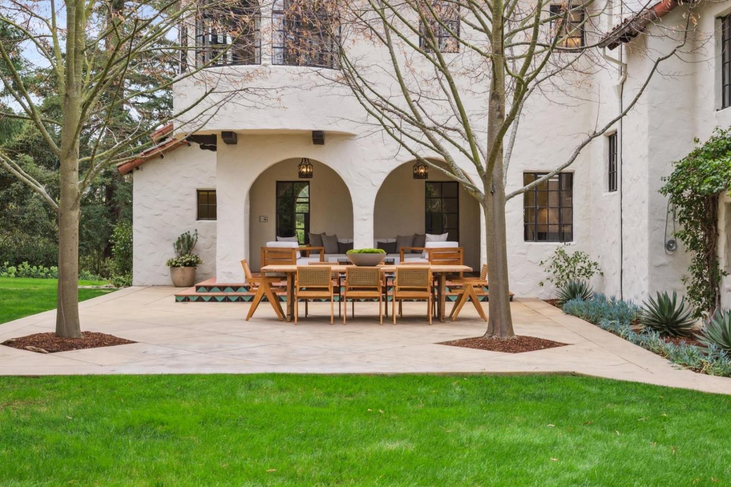 Detail Gallery Image 76 of 99 For 414 Edgewood Rd, San Mateo,  CA 94402 - 4 Beds | 4/1 Baths