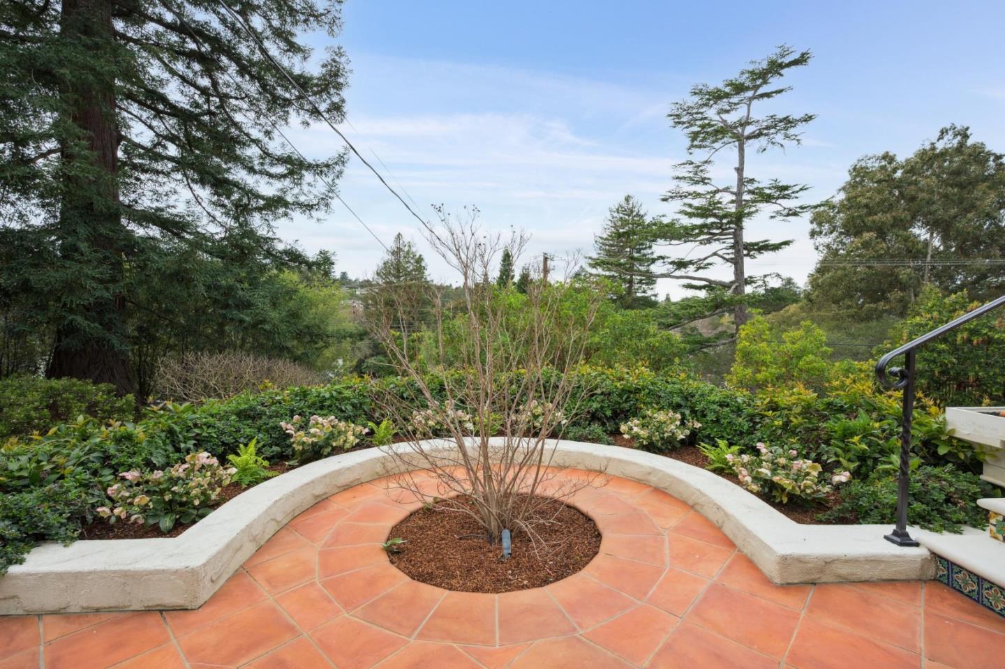 Detail Gallery Image 9 of 99 For 414 Edgewood Rd, San Mateo,  CA 94402 - 4 Beds | 4/1 Baths