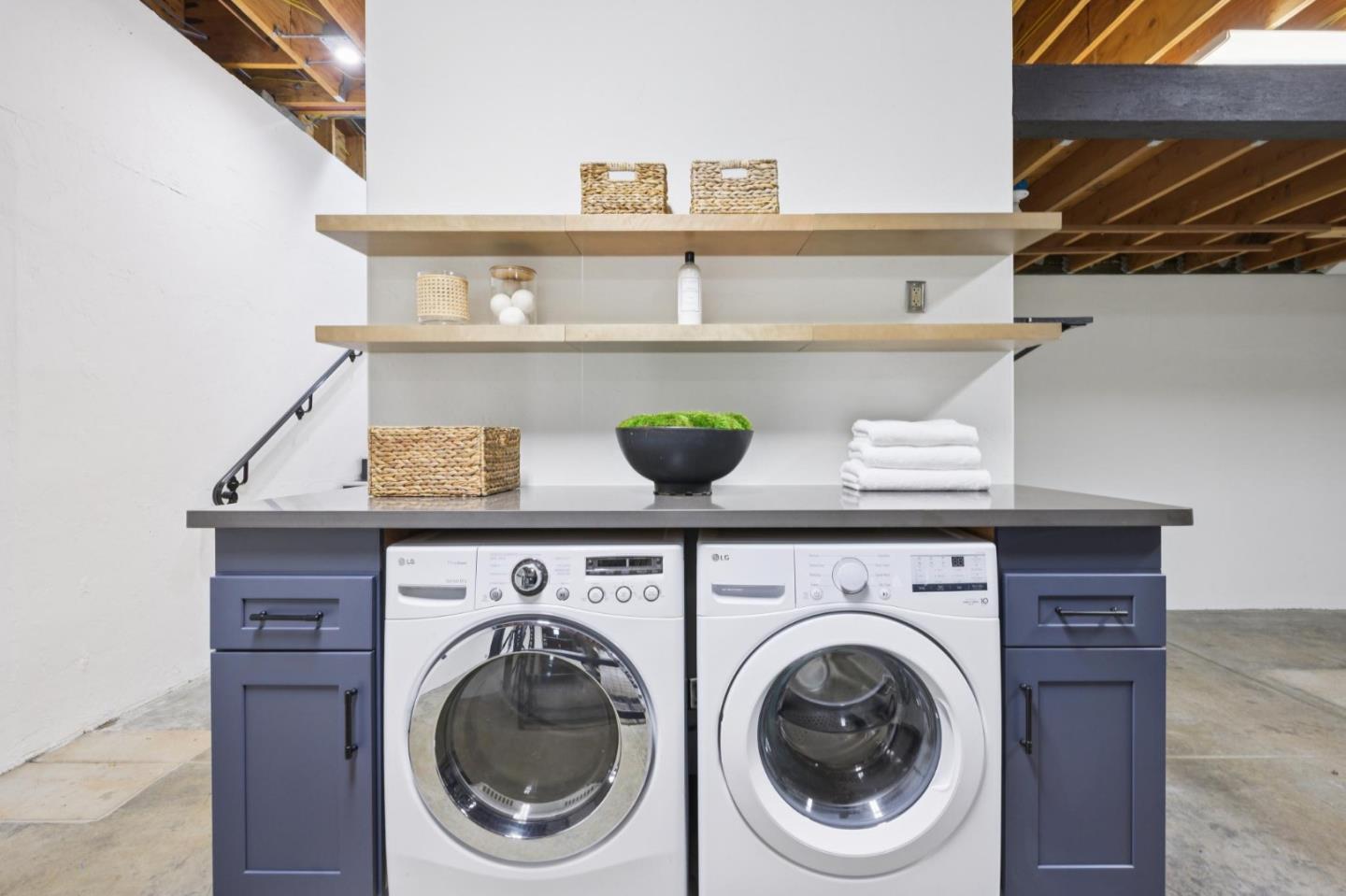 Detail Gallery Image 90 of 99 For 414 Edgewood Rd, San Mateo,  CA 94402 - 4 Beds | 4/1 Baths