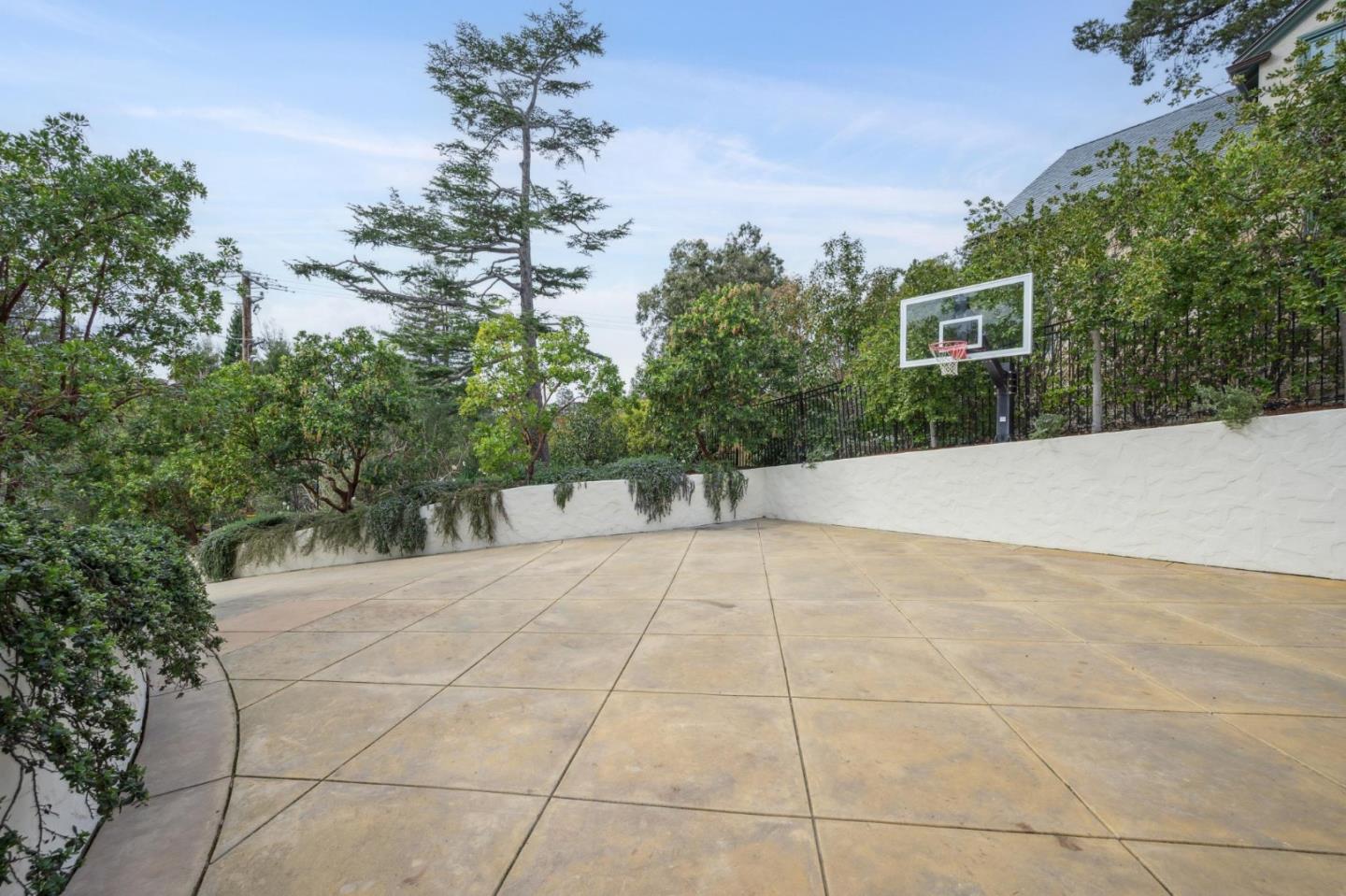 Detail Gallery Image 94 of 99 For 414 Edgewood Rd, San Mateo,  CA 94402 - 4 Beds | 4/1 Baths