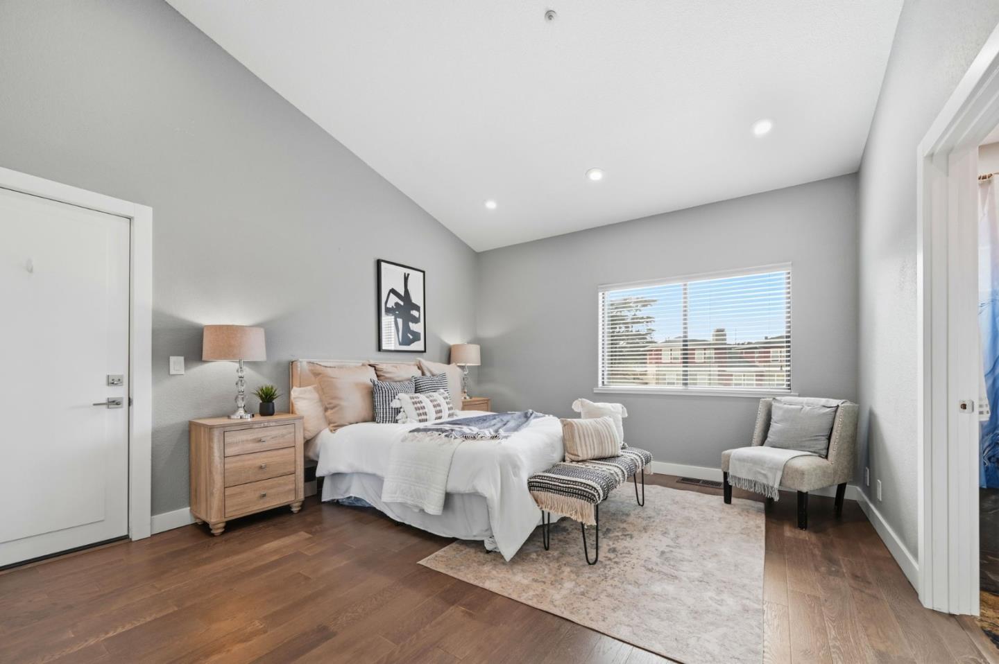 Detail Gallery Image 14 of 32 For 7625 Mission St, Daly City,  CA 94014 - 3 Beds | 2/1 Baths