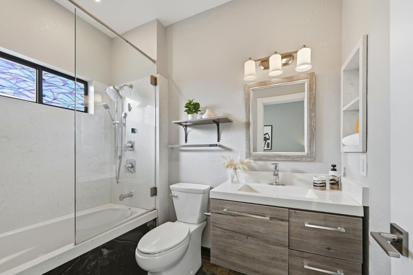 Detail Gallery Image 18 of 32 For 7625 Mission St, Daly City,  CA 94014 - 3 Beds | 2/1 Baths