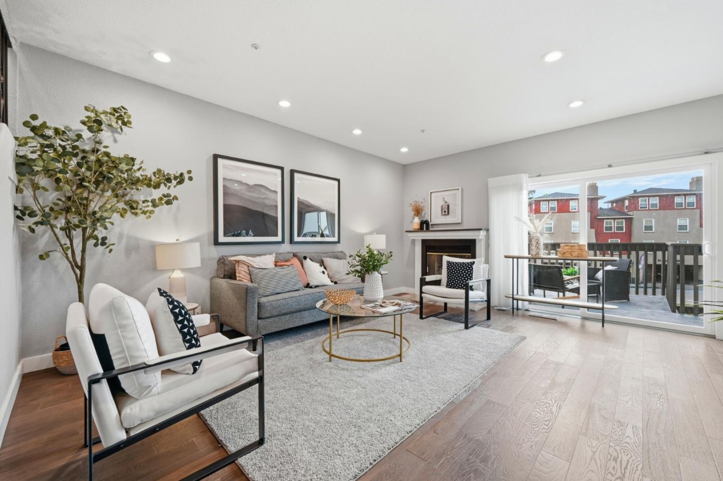 Detail Gallery Image 2 of 32 For 7625 Mission St, Daly City,  CA 94014 - 3 Beds | 2/1 Baths