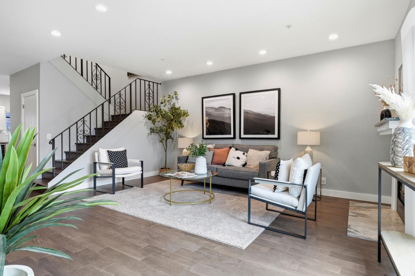 Detail Gallery Image 3 of 32 For 7625 Mission St, Daly City,  CA 94014 - 3 Beds | 2/1 Baths