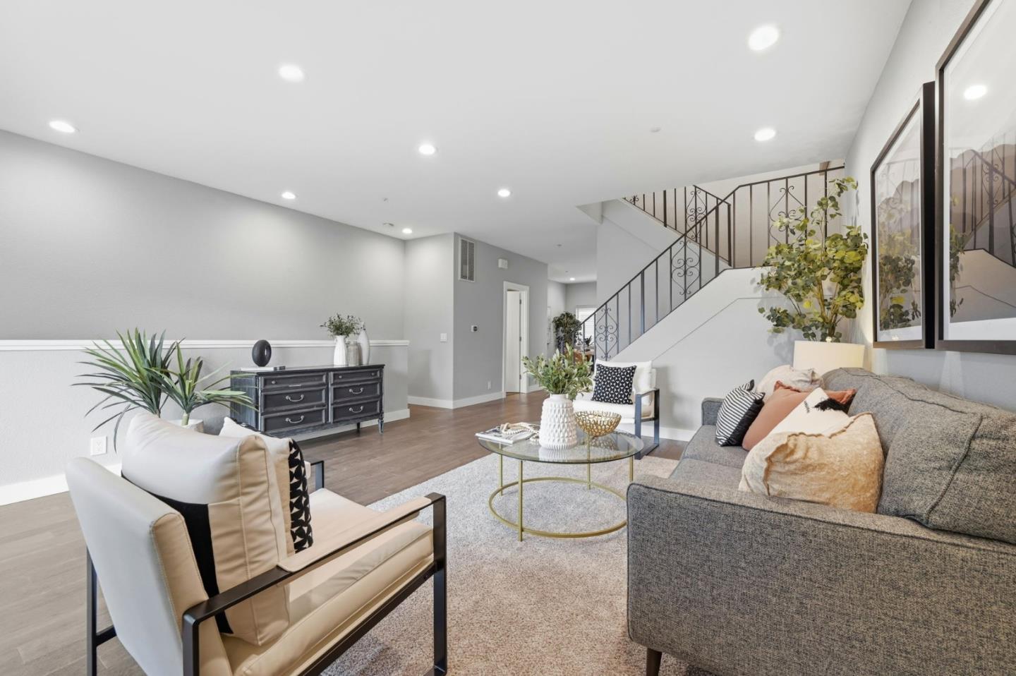 Detail Gallery Image 6 of 32 For 7625 Mission St, Daly City,  CA 94014 - 3 Beds | 2/1 Baths