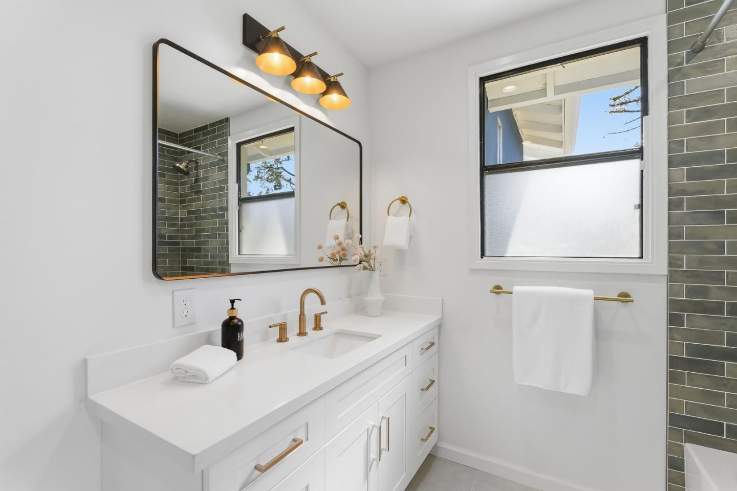 Detail Gallery Image 20 of 37 For 319 30th Ave, San Mateo,  CA 94403 - 4 Beds | 3/1 Baths