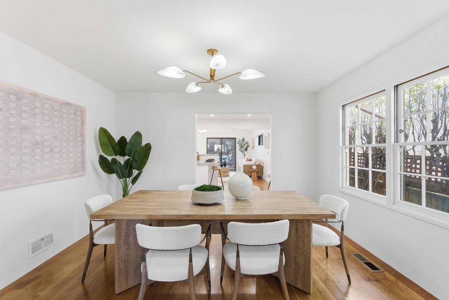 Detail Gallery Image 6 of 37 For 319 30th Ave, San Mateo,  CA 94403 - 4 Beds | 3/1 Baths